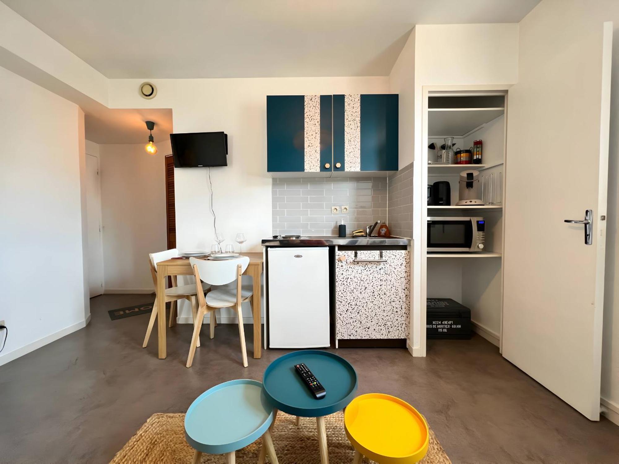 L'Univers - Wifi - Tram - Reve Au Mans Apartment เลอม็องส์ ภายนอก รูปภาพ