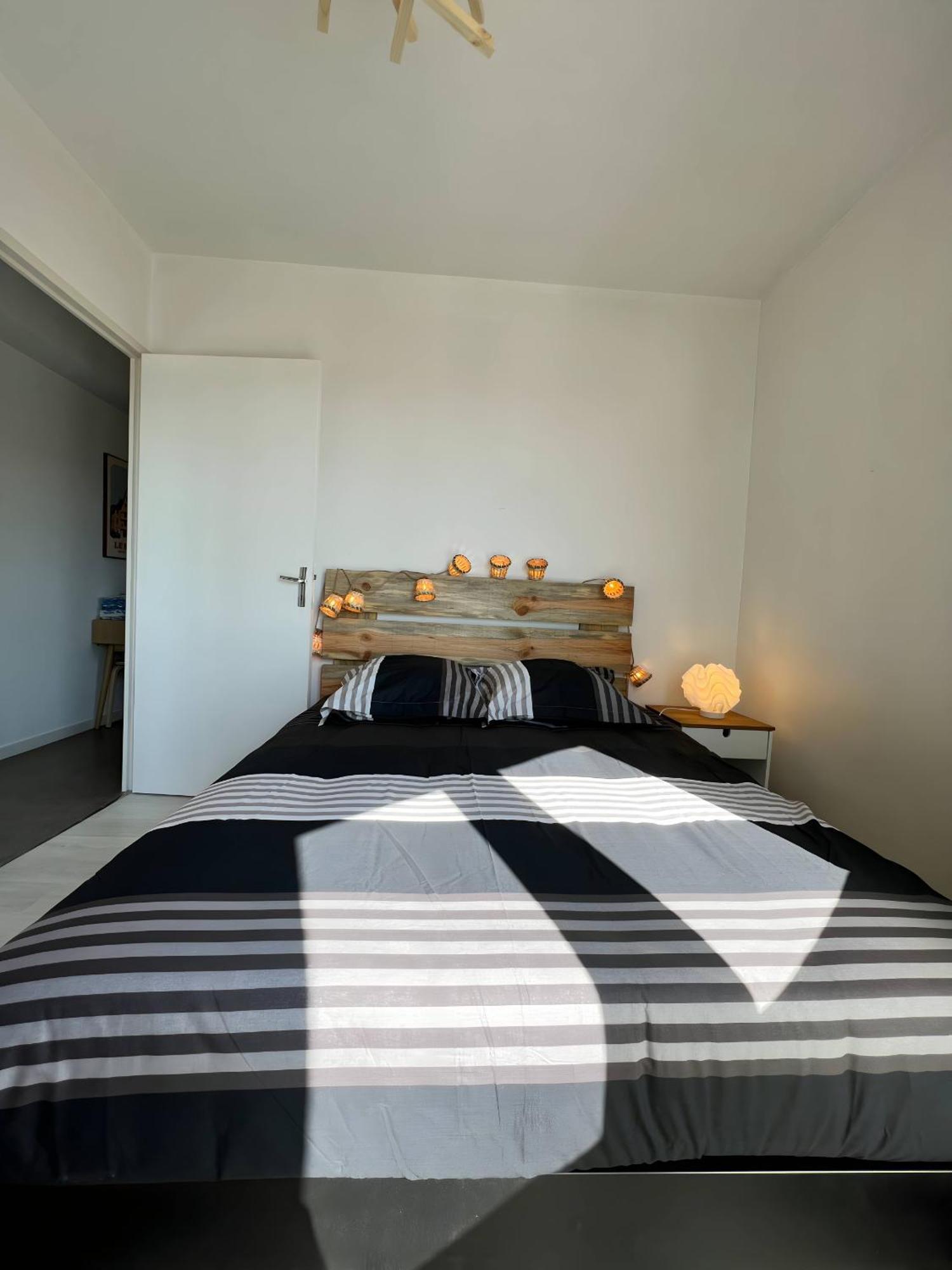 L'Univers - Wifi - Tram - Reve Au Mans Apartment เลอม็องส์ ภายนอก รูปภาพ